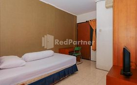 De Lugano Scbd Syariah Mitra Reddoorz